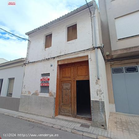  VENTA DE CASA DE PUEBLO EN BENIFAIO (VALENCIA) - VALENCIA 