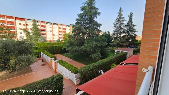 AMPLIO PISO CON GARAJE Y PISCINA EN NOREÑA - CORDOBA