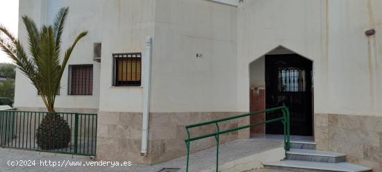 VENTA EN PURCHENA ( ALMERÍA ) DE PISO DE TRES HABITACIONES. - ALMERIA