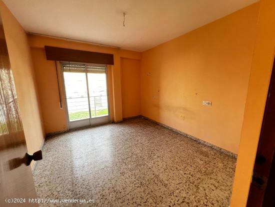 VIVIENDA  SEMIREFORMADA EN BEMBIBRE- PRECIO A CONSULTAR - LEON