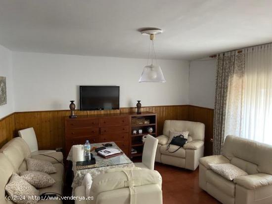 ESPECTACULAR VIVIENDA EN VENTA EN CALLE MORALES JUNTO A PUERTA PALMA - BADAJOZ