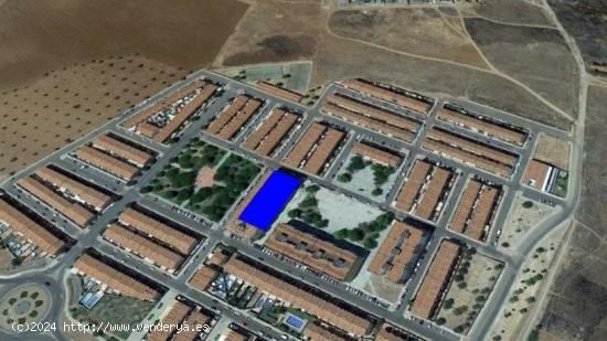 LOCAL EN VENTA EN CALLE CAMPANARIO (MÉRIDA) - BADAJOZ