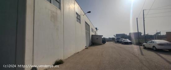 SE VENDE ESTUPENDA NAVE INDUSTRIAL CON EXPOSICION EN MURCIA - MURCIA