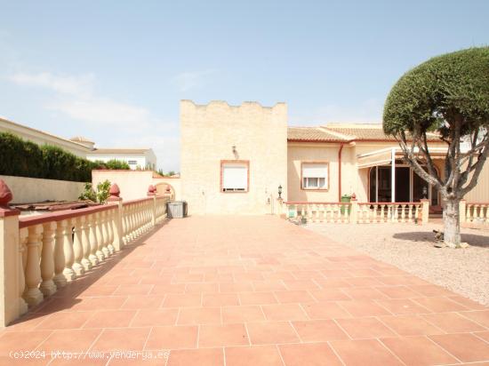 DETACHED VILLA IN SAN LUIS - TORREVIEJA - ALICANTE