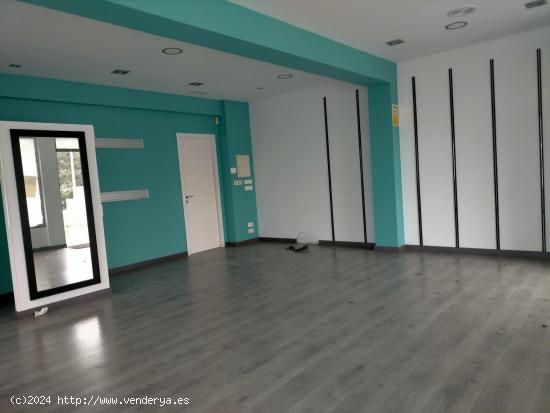 Local comercial en Rianxo zona Taragoña para reformar - A CORUÑA