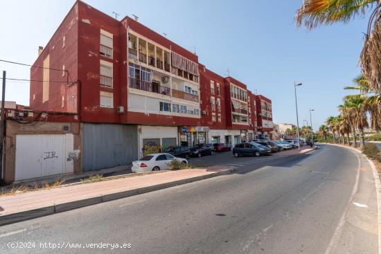 Local en venta en Carretera de Granada - ALMERIA