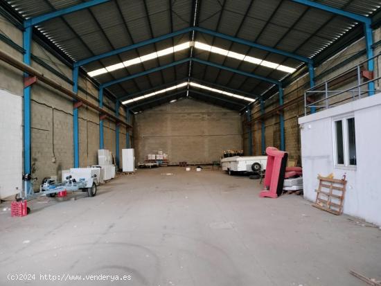 NAVE INDUSTRIAL Nº 8. POLIGONO  EL RINCON -HUELVA. VENTA PROINDIVISO 42,50 % - HUELVA