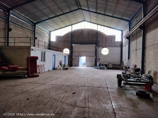 NAVE INDUSTRIAL Nº 8. POLIGONO  EL RINCON -HUELVA. VENTA PROINDIVISO 42,50 % - HUELVA