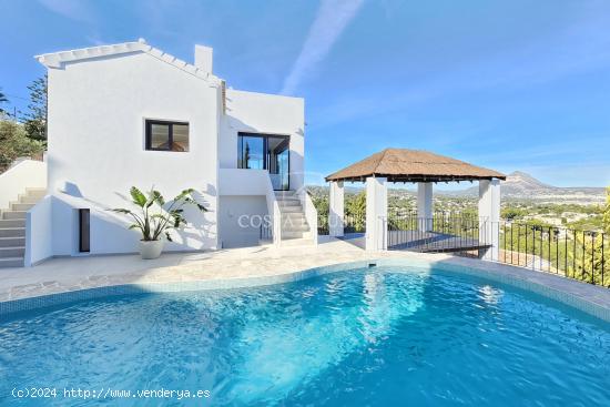 ❶ VILLA BLOOM - Chalet estilo Ibicenco con vistas Panorámicas al MAR, MONTAÑA y el VALLE, Javea 