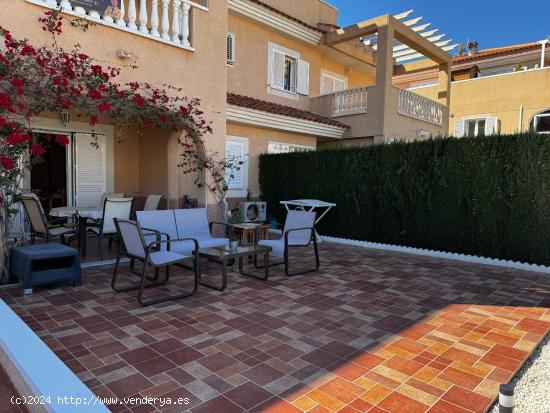  Precioso bungalow en Residencial privada en Playa Flamenca. - ALICANTE 