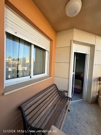 Vivienda con garaje en perfecto estado a escasos metros de la playa - MURCIA