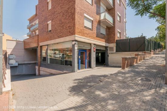 Local en venta - BARCELONA