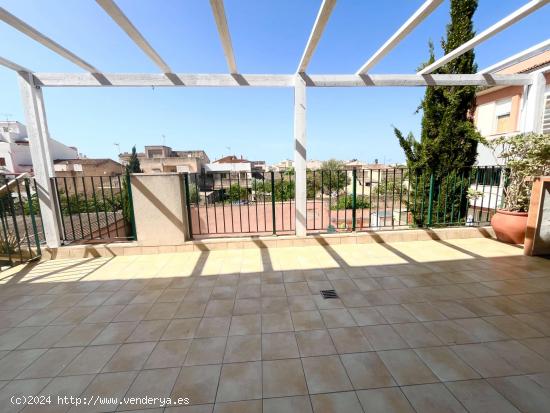 OPORTUNIDAD - PISO EN CAMPOS CON TERRAZA, PISCINA, PARKING - BALEARES