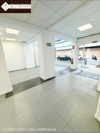 ALQUILER DE LOCAL de 120 m2 Y OFICINA EN  ZONA CÉNTRICA FUENGIROLA - MALAGA