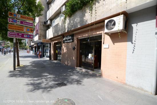 Local Comercial Junto Helicoptero - GRANADA