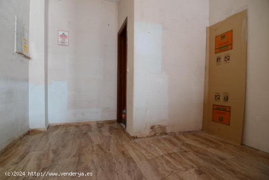 Local comercial junto C/Alhamar - GRANADA