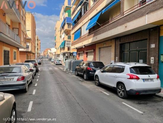  LOCAL JUNTO A LA AVENIDA JUAN CARLOS I - MURCIA 