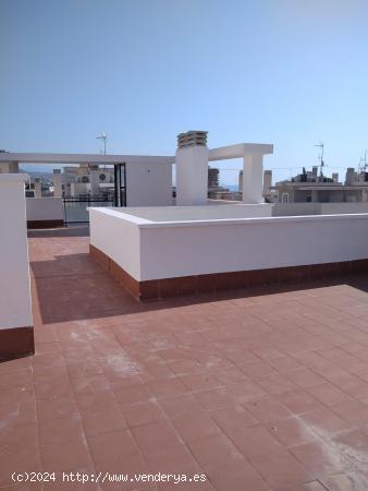 Espléndido Ático en El Campello con Amplia Terraza y Vistas al Mar - ALICANTE