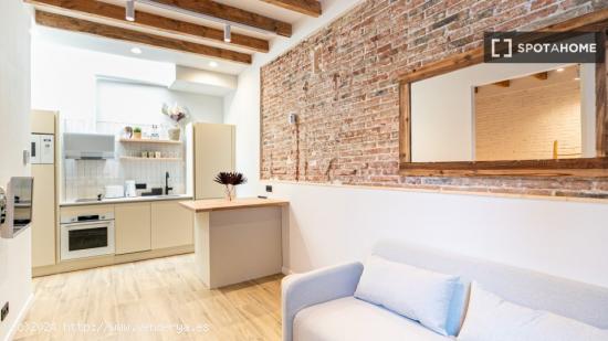 Maravilloso apartamento amueblado en Gracia - BARCELONA