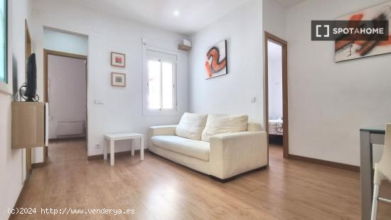 Habitación en piso compartido en barcelona. - BARCELONA