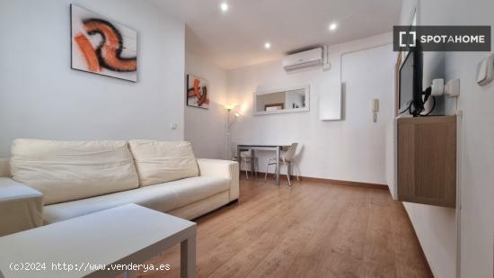 Habitación en piso compartido en barcelona. - BARCELONA