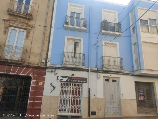  AMPLIA VIVIENDA CON EXCELENTE UBICACIÓN CÉNTRICA - ALBACETE 