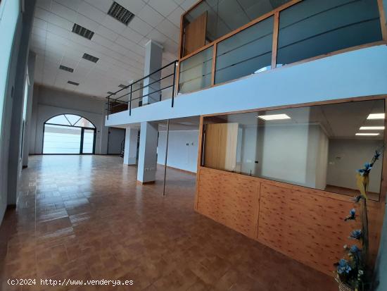 LOCAL COMERCIAL EN VENTA O ALQUILER - ALICANTE