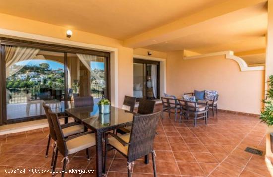 MAGNIFICO ATICO DUPLEX EN Dª LUCIA RESORT ESTEPONA - MALAGA