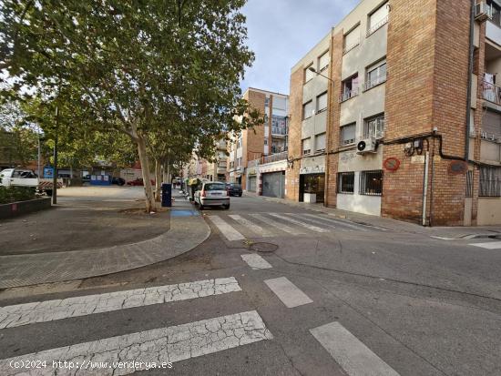 LOCAL COMERCIAL EN VENTA EN SABADELL , BUENA OPORTUNIDAD DE INVERSIÓN CON ALTA RENTABILIDAD - BARCE