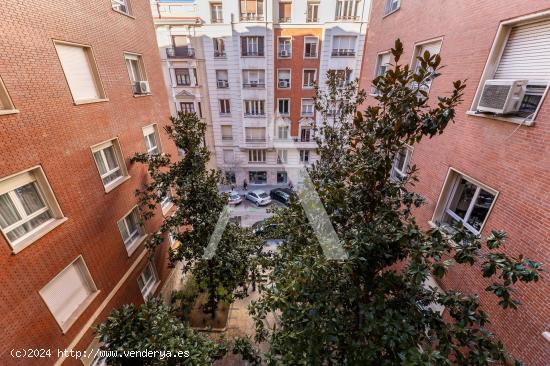 Vivienda en proceso de reforma en barrio de Salamanca - MADRID