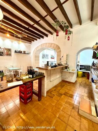 TRASPASO RESTAURANTE DE ENCANTO EN LLUCAMJOR PUEBLO - BALEARES