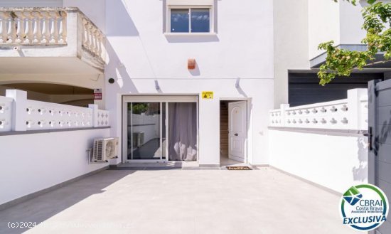 Unifamiliar adosada en venta  en Empuria-brava - Girona