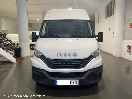 Iveco Daily Furgón 35S16 V 3520L H2 12.0 160cv - GARANTIA MECANICA - Barcelona