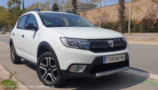  Dacia Sandero Stepway  ESSENTIAL TCE 90CV 5P - Barcelona 