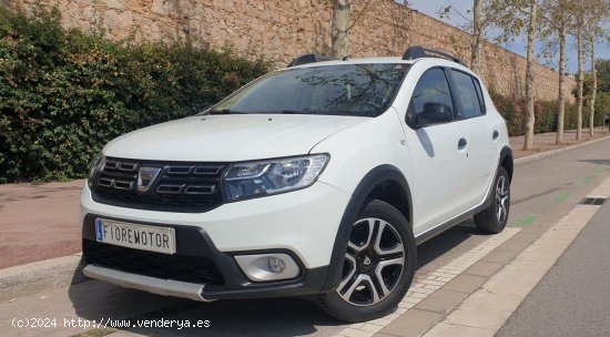 Dacia Sandero Stepway  ESSENTIAL TCE 90CV 5P - Barcelona