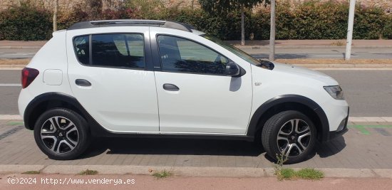 Dacia Sandero Stepway  ESSENTIAL TCE 90CV 5P - Barcelona