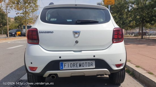 Dacia Sandero Stepway  ESSENTIAL TCE 90CV 5P - Barcelona