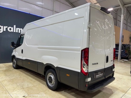 Iveco Daily 2.3 TD 35S 16 V 3520L/H2 12 M3 - Lugo