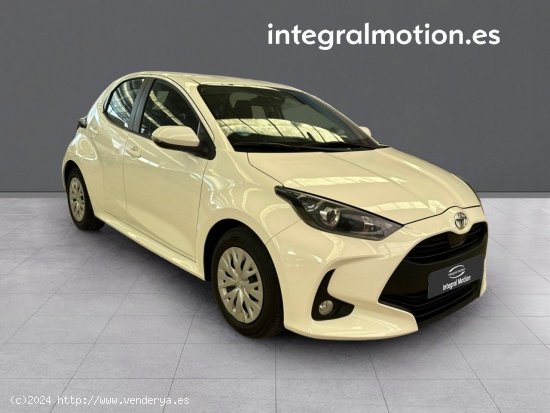 Toyota Yaris 1.0 Business - Sada