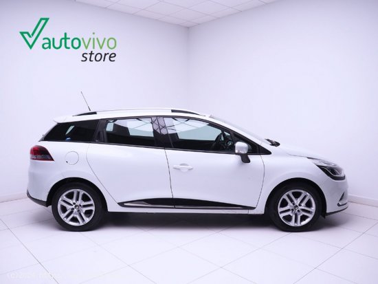 Renault Clio SPORT TOURER LIMITED 0.9 TCE 90 CV 5P - Sant Boi de Llobregat