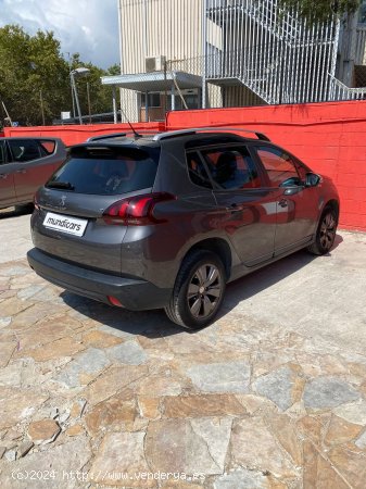 Peugeot 2008 Style 1.2L PureTech 60KW (82CV) - Sabadell