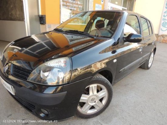 RENAULT Clio en venta en AlcarrÃ s (Lleida) - AlcarrÃ s