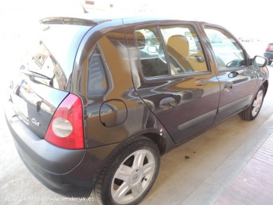 RENAULT Clio en venta en AlcarrÃ s (Lleida) - AlcarrÃ s