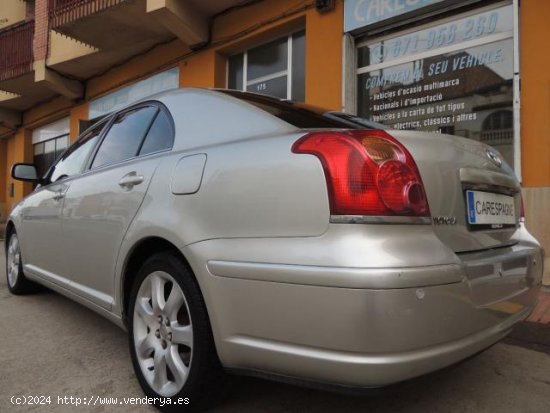 TOYOTA Avensis en venta en AlcarrÃ s (Lleida) - AlcarrÃ s