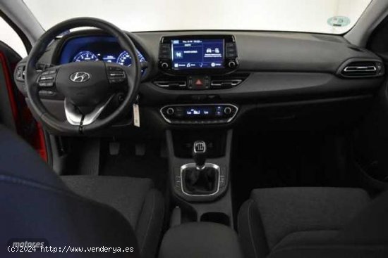 Hyundai i30 1.5 DPI Klass SLX 110 de 2023 con 10.934 Km por 19.900 EUR. en Murcia