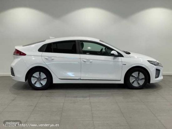 Hyundai Ioniq 1.6 GDI Klass de 2020 con 36.500 Km por 20.500 EUR. en Barcelona