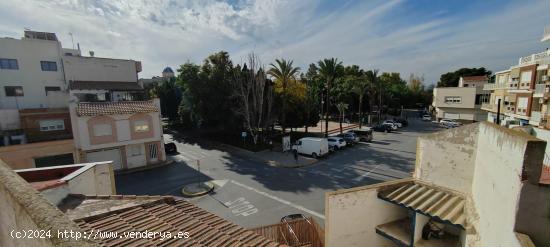  CASA DE PUEBLO EN MUY BUENA ZONA A 15 MINUTOS DE ALICANTE EN PLENO CENTRO - ALICANTE 