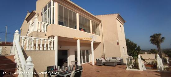 INCREIBLE CHALET EN VENTA, ZONA SAN MIGUEL DE SALINAS!!!!!!! - ALICANTE