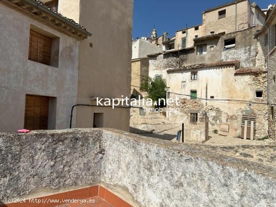 CASA A LA VENTA EN BOCAIRENT - VALENCIA