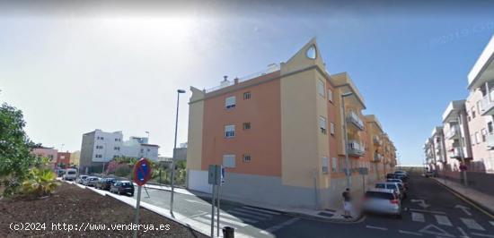 Arona. Las Rozas. Piso 2 habitaciones con garaje y trastero a 3 km del mar. - SANTA CRUZ DE TENERIFE